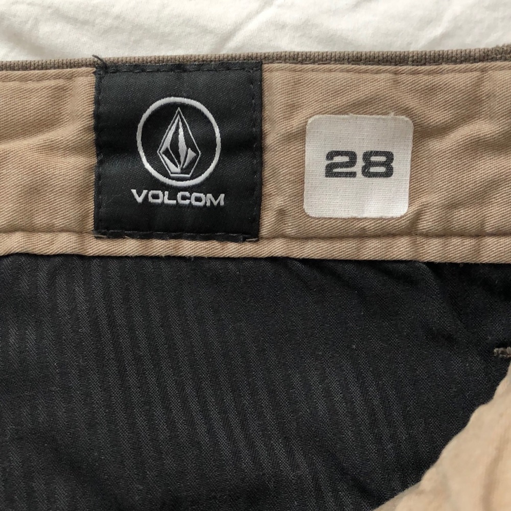 Volcom Shorts - Picture 2 of 4